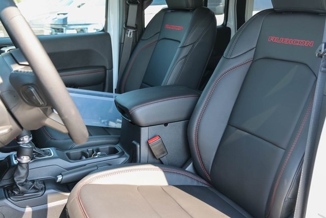 2025 Jeep Wrangler Rubicon X photo 9