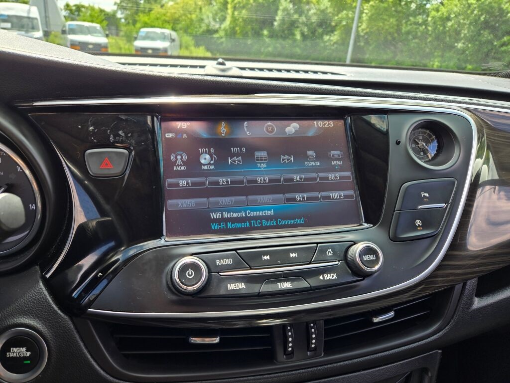 2019 Buick Envision Essence photo 25