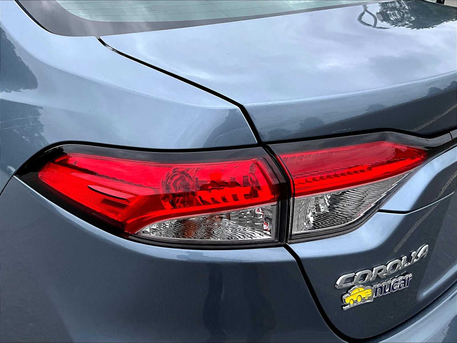 2022 Toyota Corolla LE photo 31