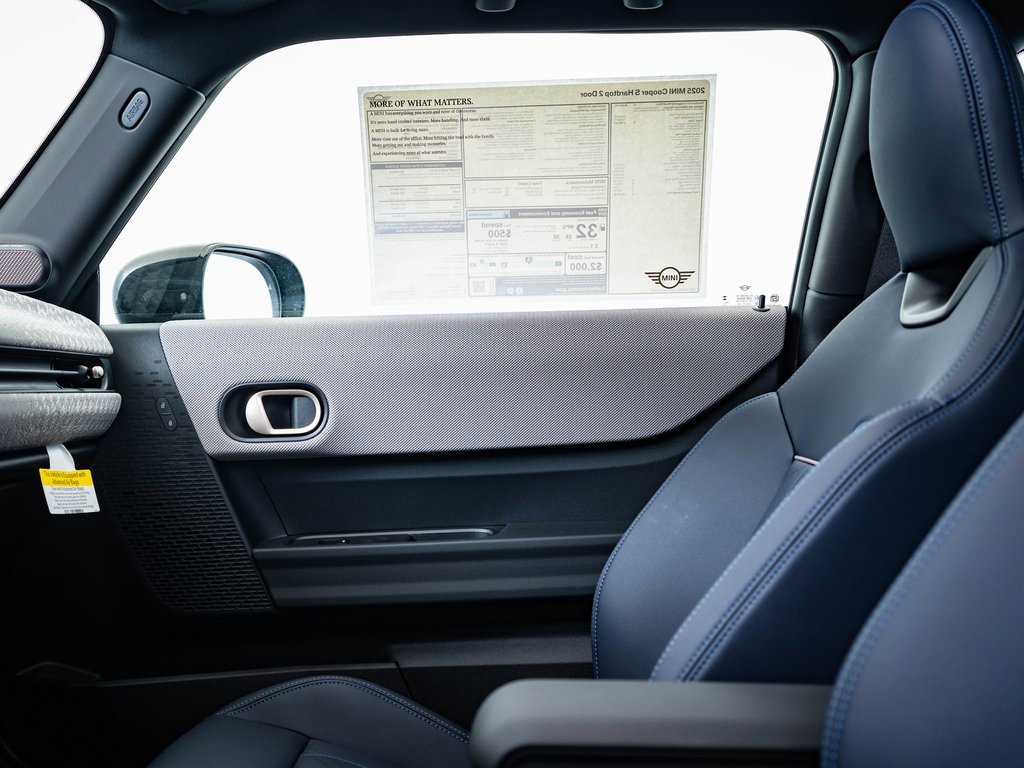 2025 Mini Cooper 2 Door Hardtop S photo 4
