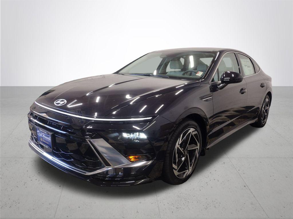 2025 Hyundai Sonata SEL Convenience photo 2