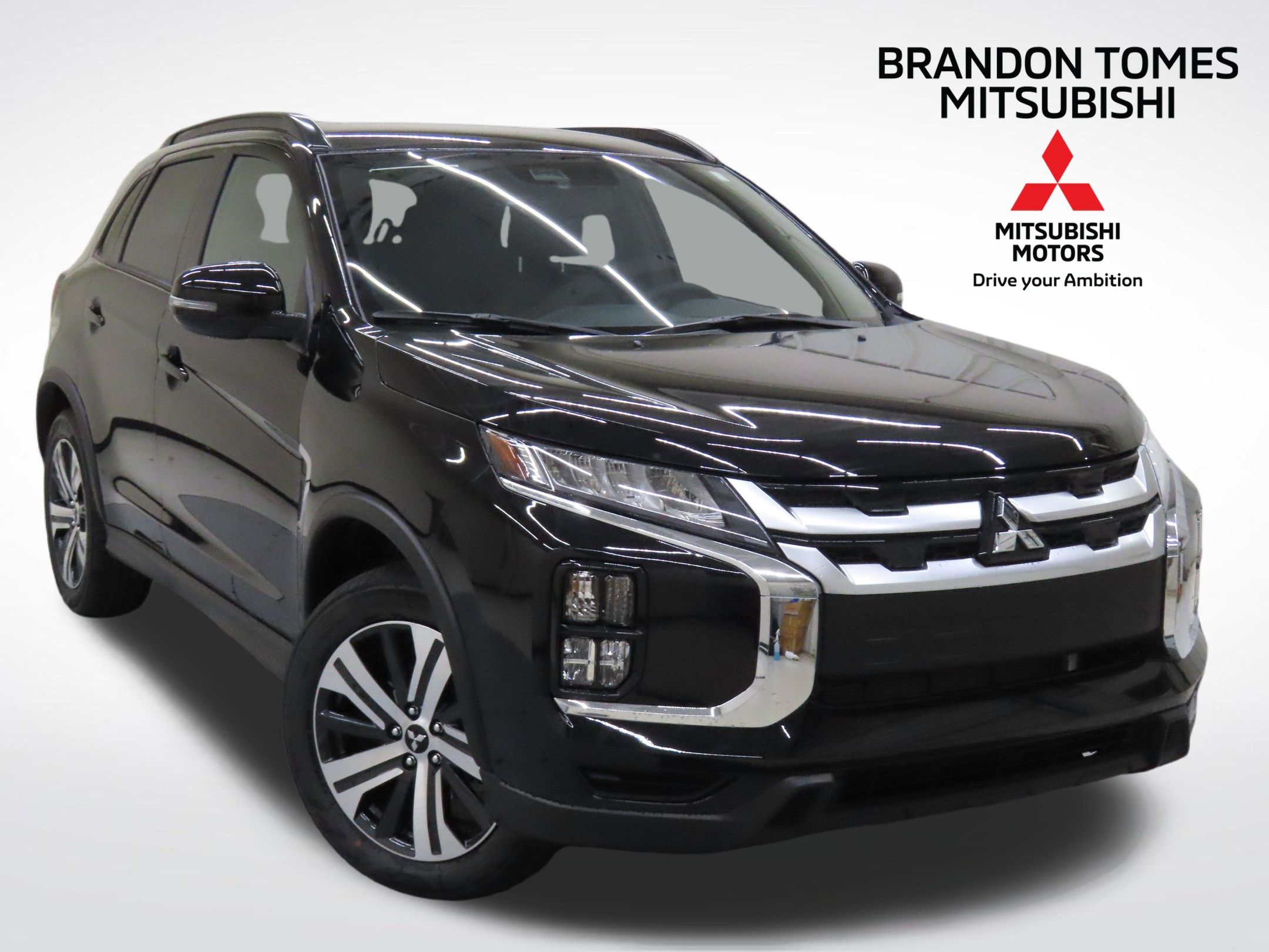 2025 Mitsubishi Outlander Sport SEL's photo