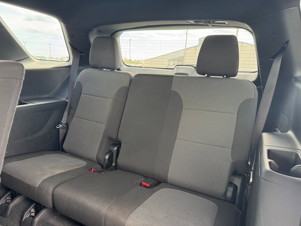 2023 Chevrolet Traverse Cloth photo 27