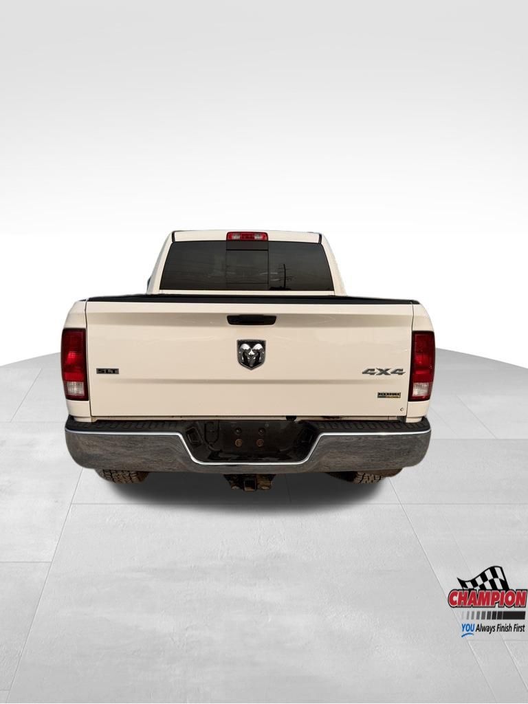 2019 Ram 1500 Classic SLT photo 7