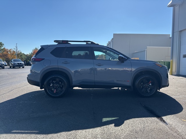 2025 Nissan Rogue photo 4