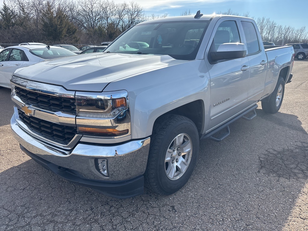 2017 Chevrolet Silverado 1500 LT's photo