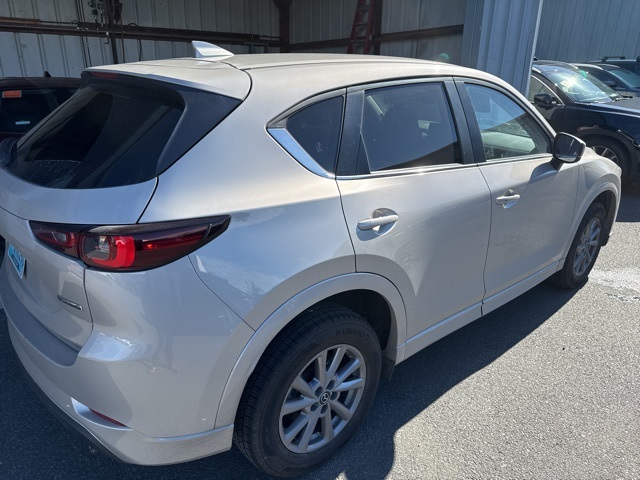 2024 Mazda CX-5 2.5 Select photo 4