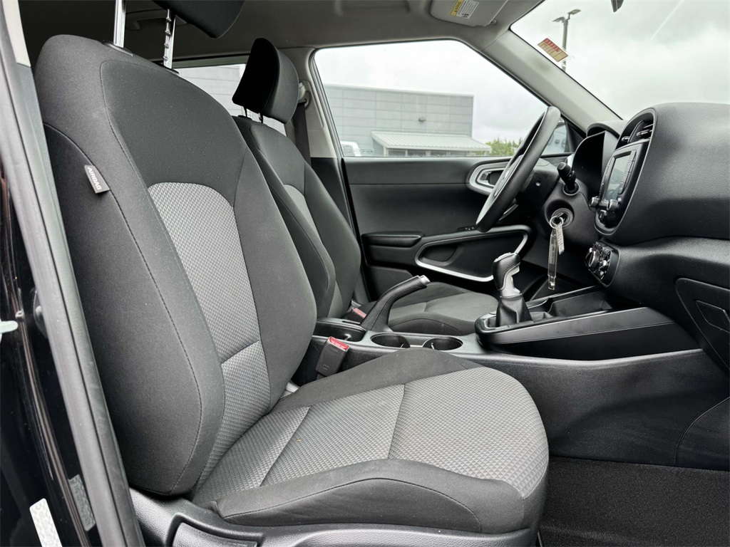 2021 Kia Soul LX photo 10