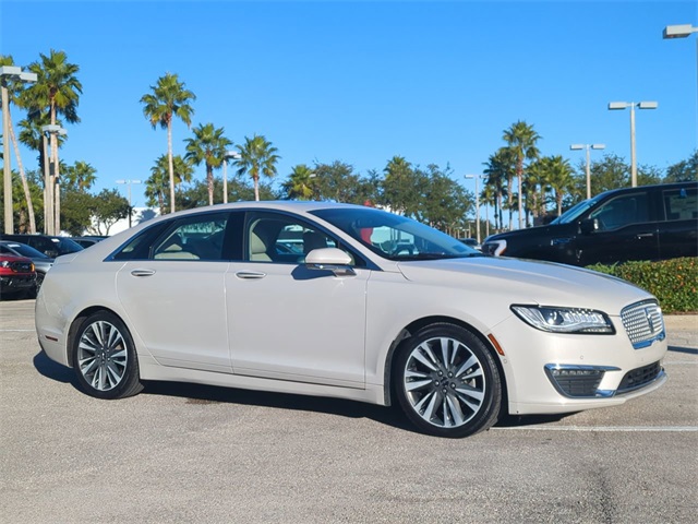 2019 Lincoln MKZ Reserve photo 2
