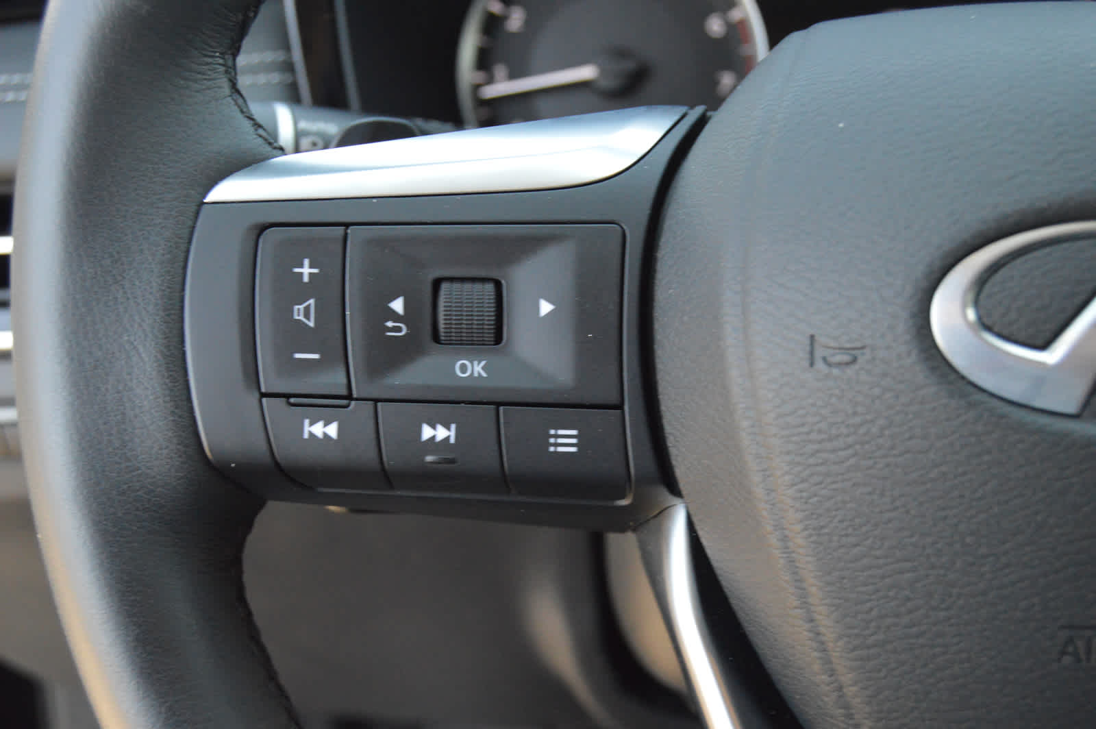 2025 Infiniti QX60 Pure photo 20