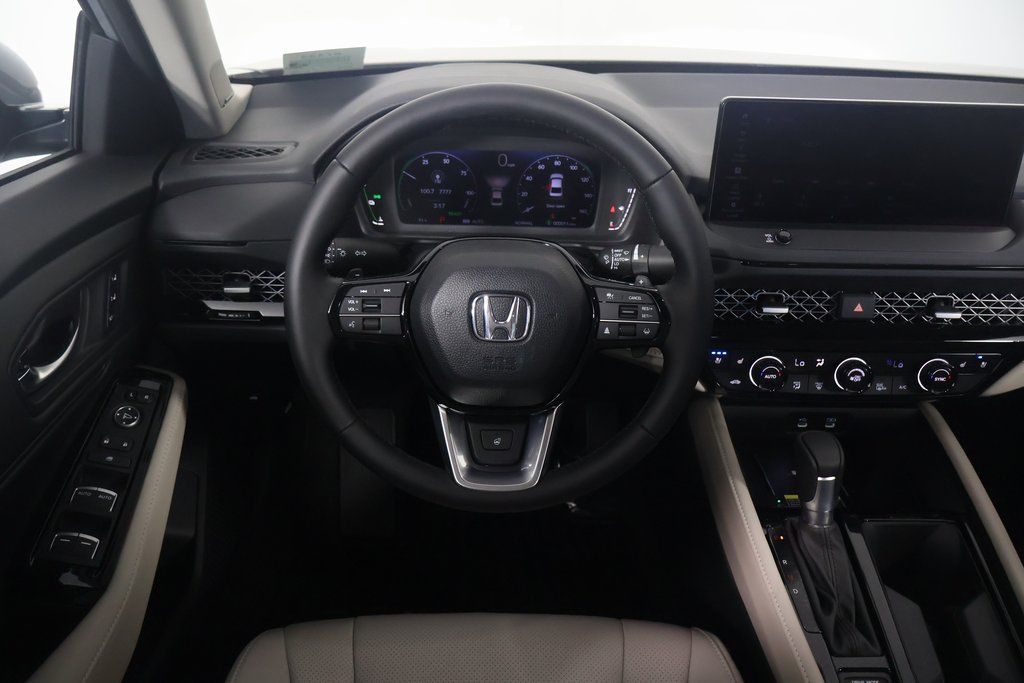 2025 Honda Accord Hybrid Touring photo 3
