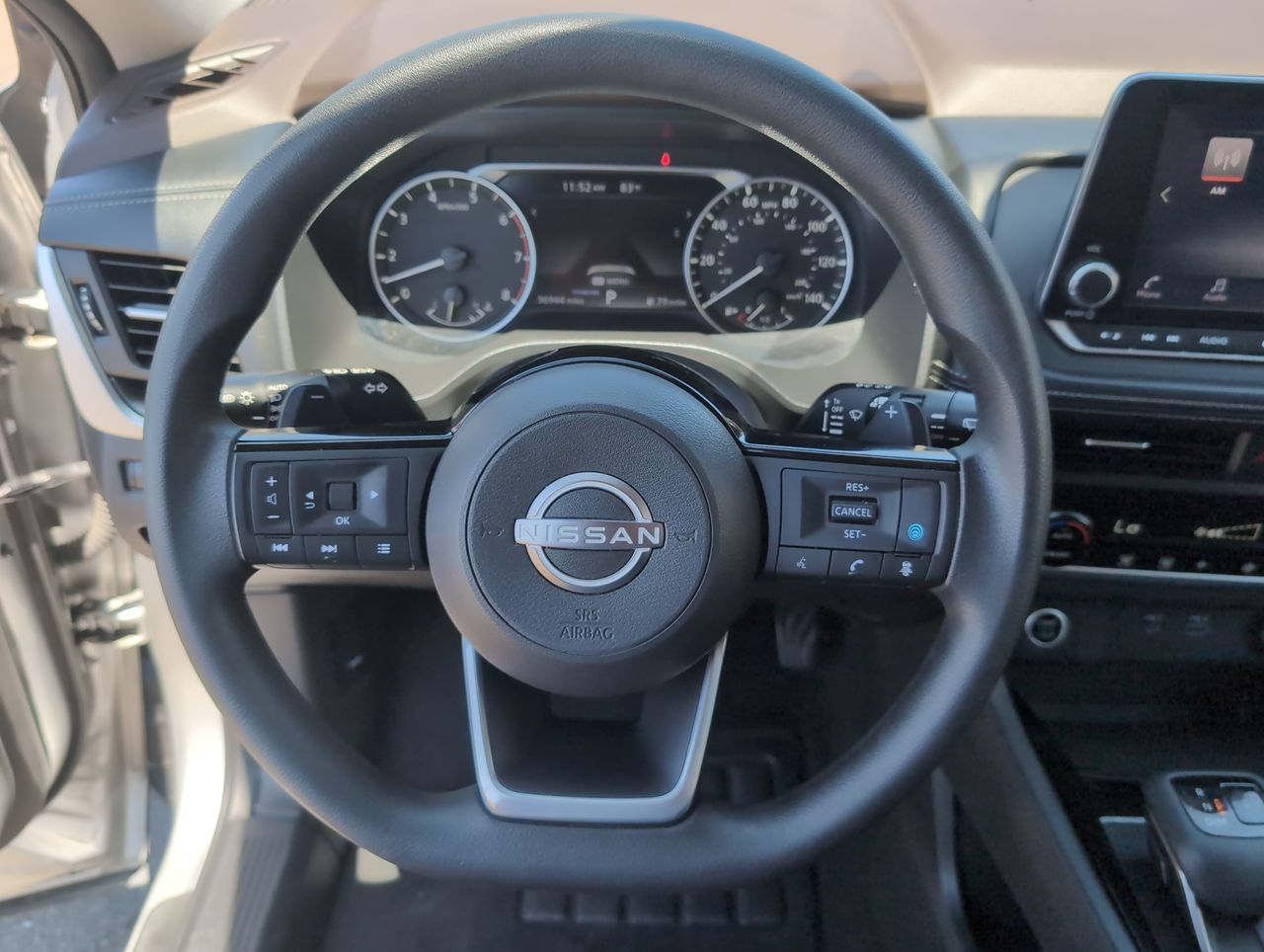 2023 Nissan Rogue SV photo 3
