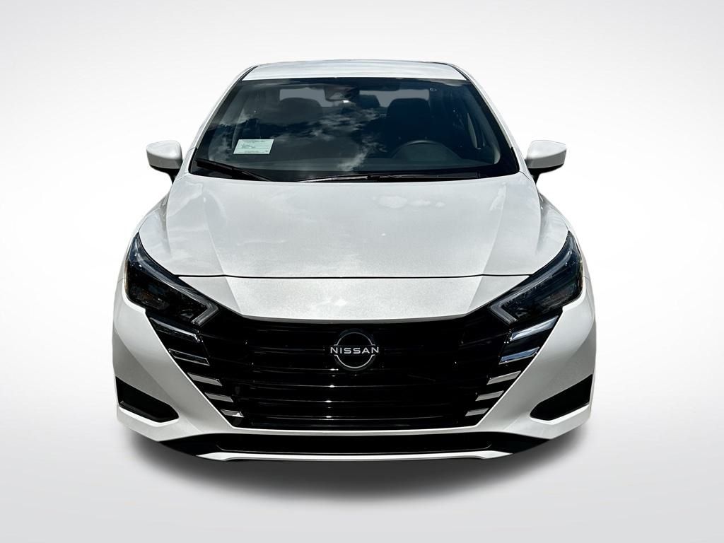 2025 Nissan Versa SV photo 8