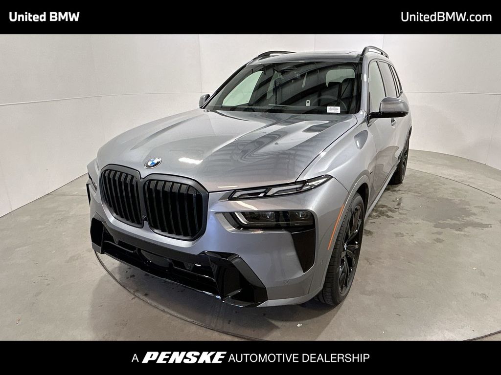 2025 BMW X7 40i's photo