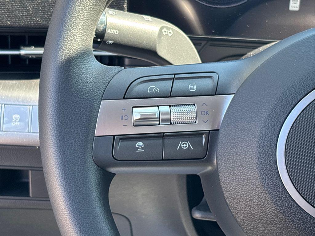 2026 Hyundai Kona SE photo 17