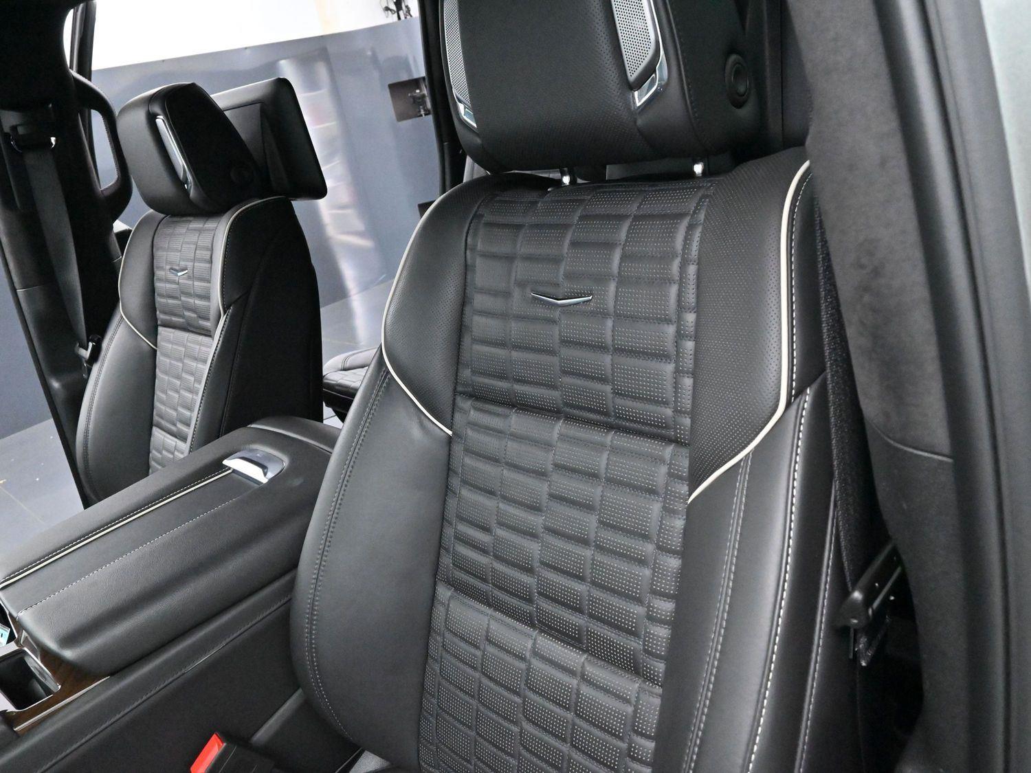 2023 Cadillac Escalade ESV Sport Platinum photo 15
