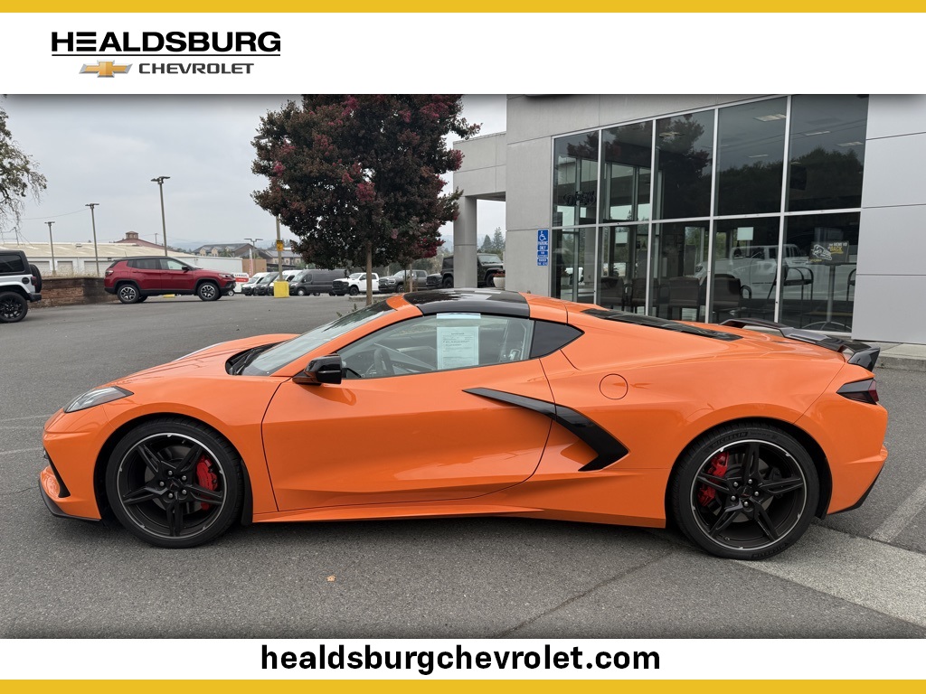 2023 Chevrolet Corvette Stingray 3LT photo 2