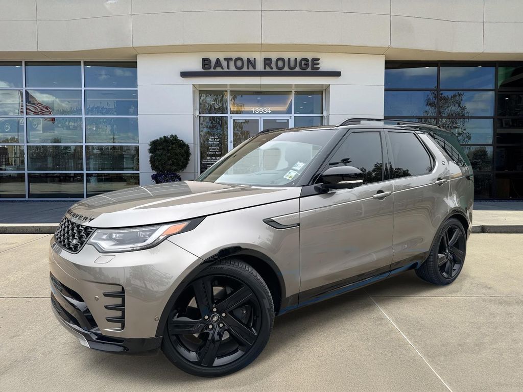 2024 Land Rover Discovery Dynamic SE's photo