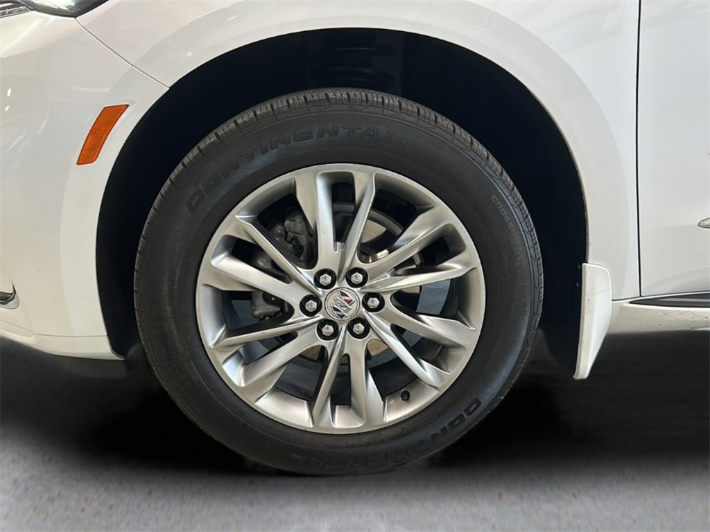 2023 Buick Enclave Avenir photo 5