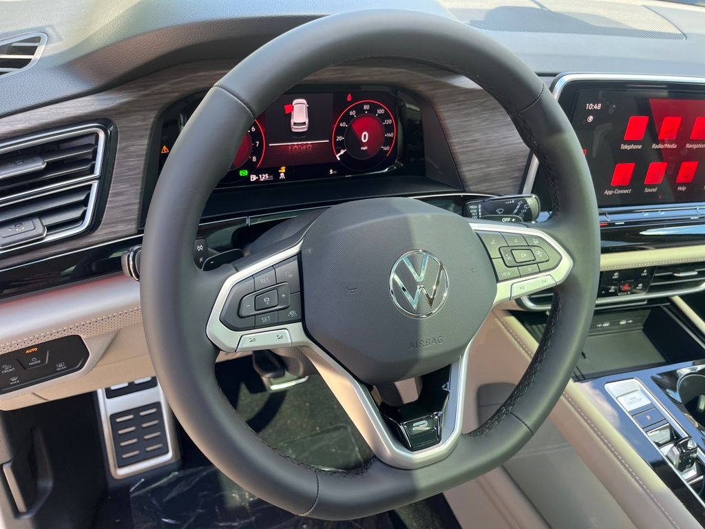 2026 Volkswagen Atlas SEL Premium R-Line photo 9