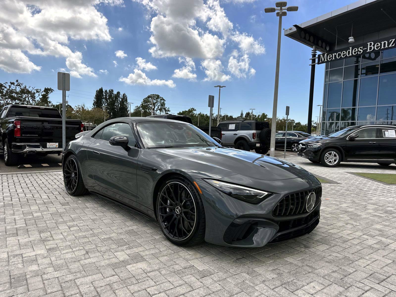 2026 Mercedes Benz SL AMG 63 photo 2