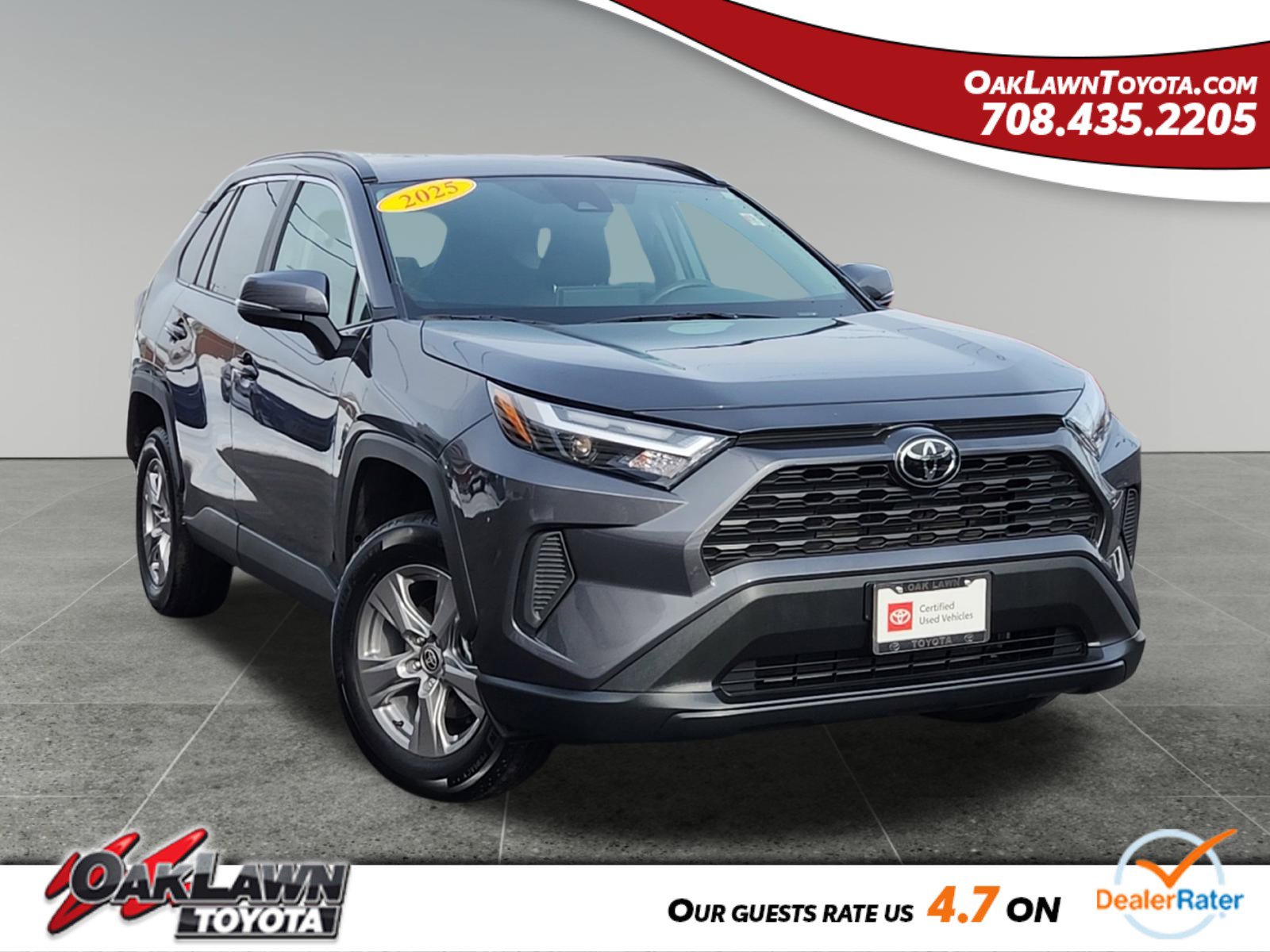 2025 Toyota RAV4 XLE's photo