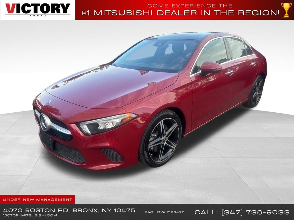 2022 Mercedes-Benz A-Class A220's photo