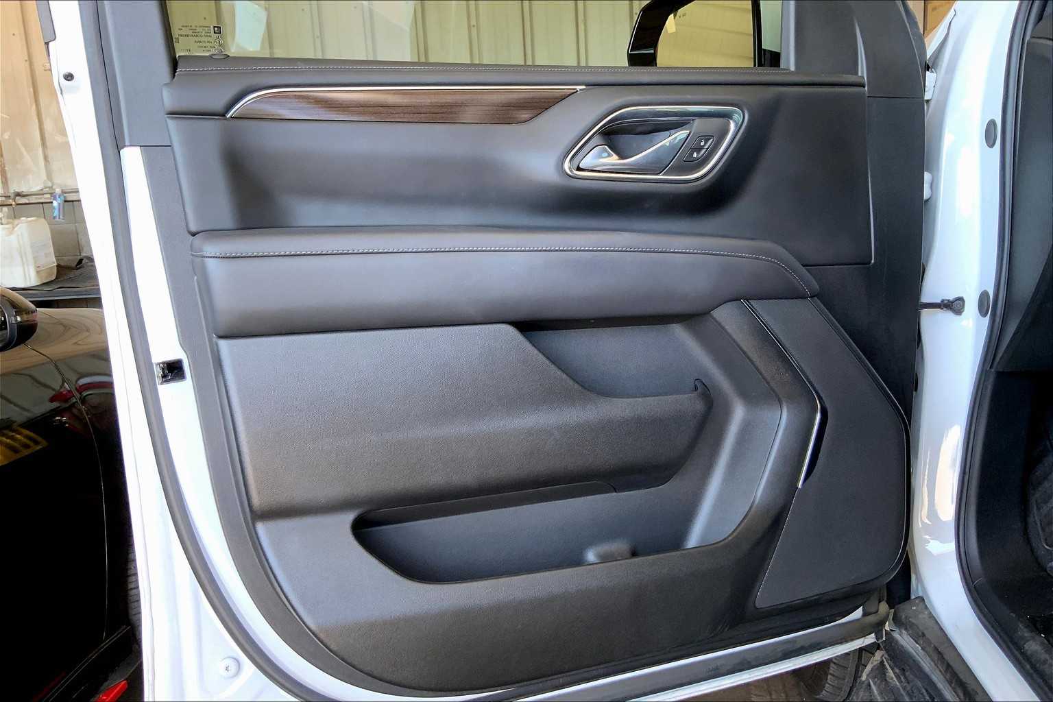 2024 Gmc Yukon SLE photo 20