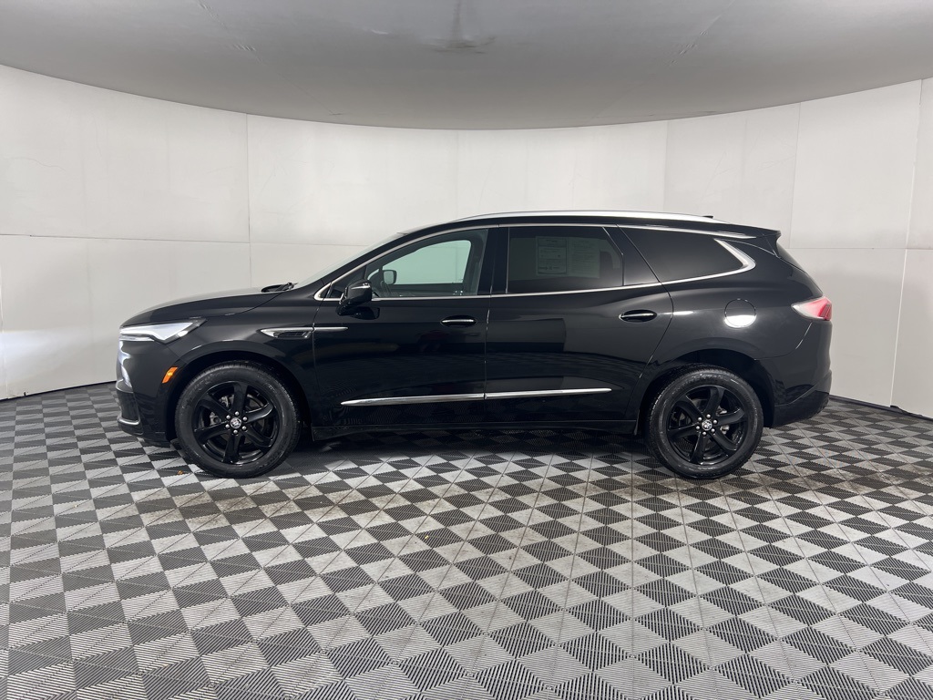 2024 Buick Enclave Essence photo 4