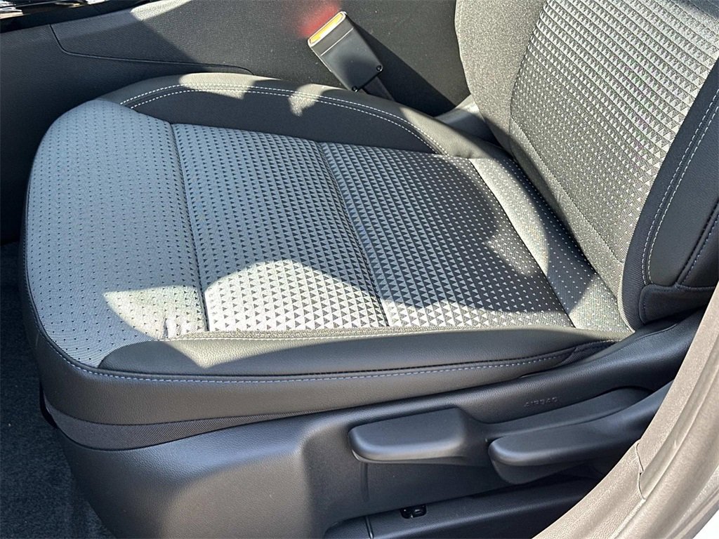 2025 Chevrolet Trax LT photo 13