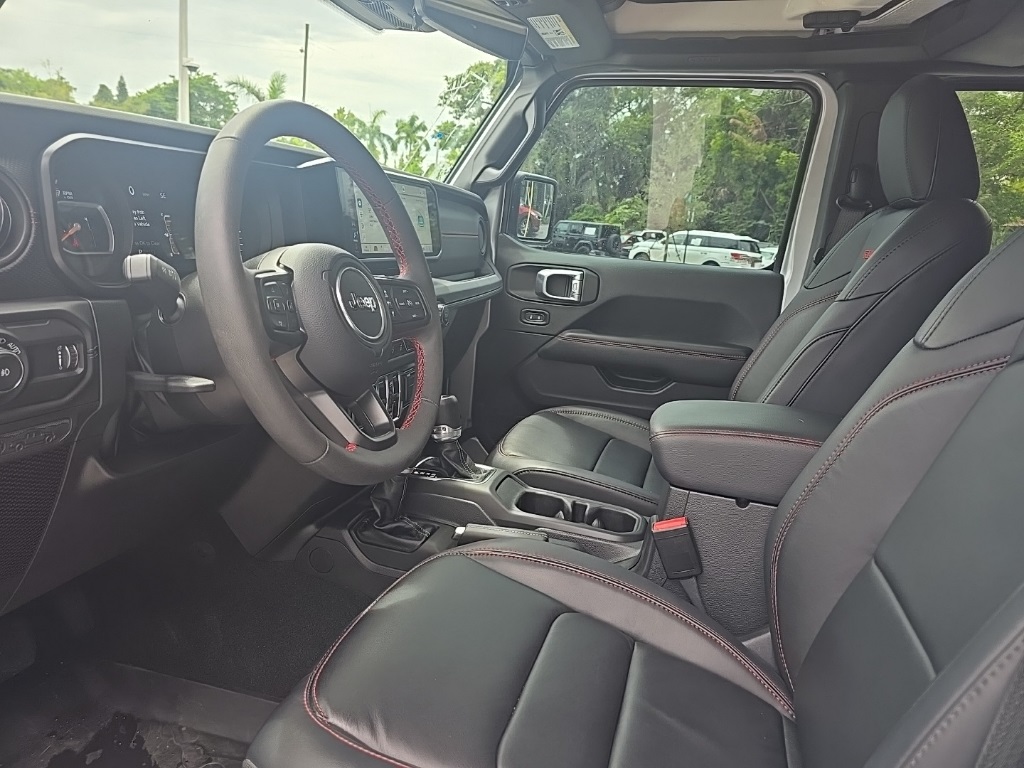 2024 Jeep Wrangler Rubicon X photo 21