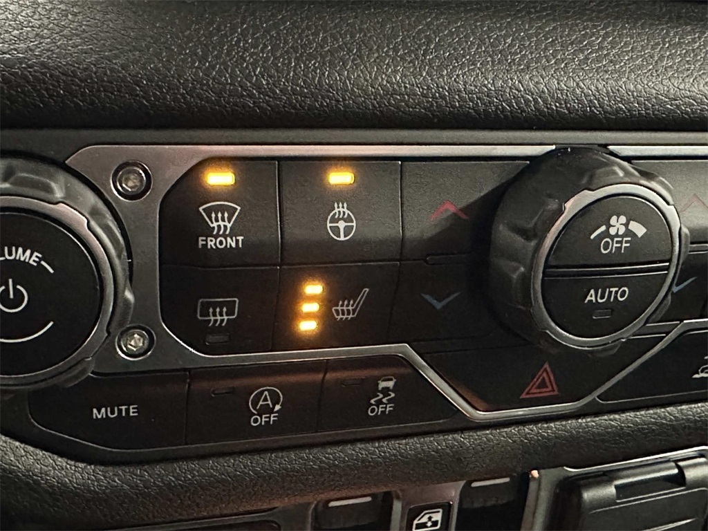 2024 Jeep Gladiator Sport S photo 11