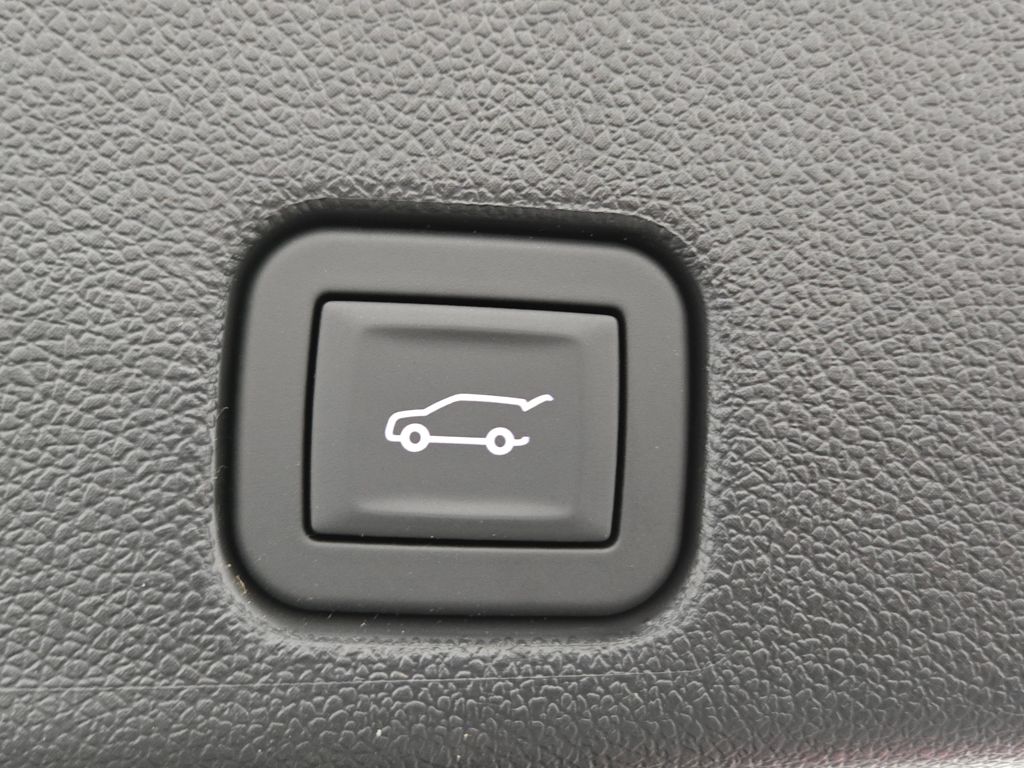 2026 Gmc Acadia Elevation photo 15