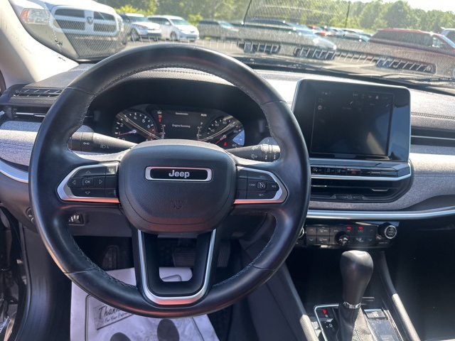 2022 Jeep Compass Latitude photo 13