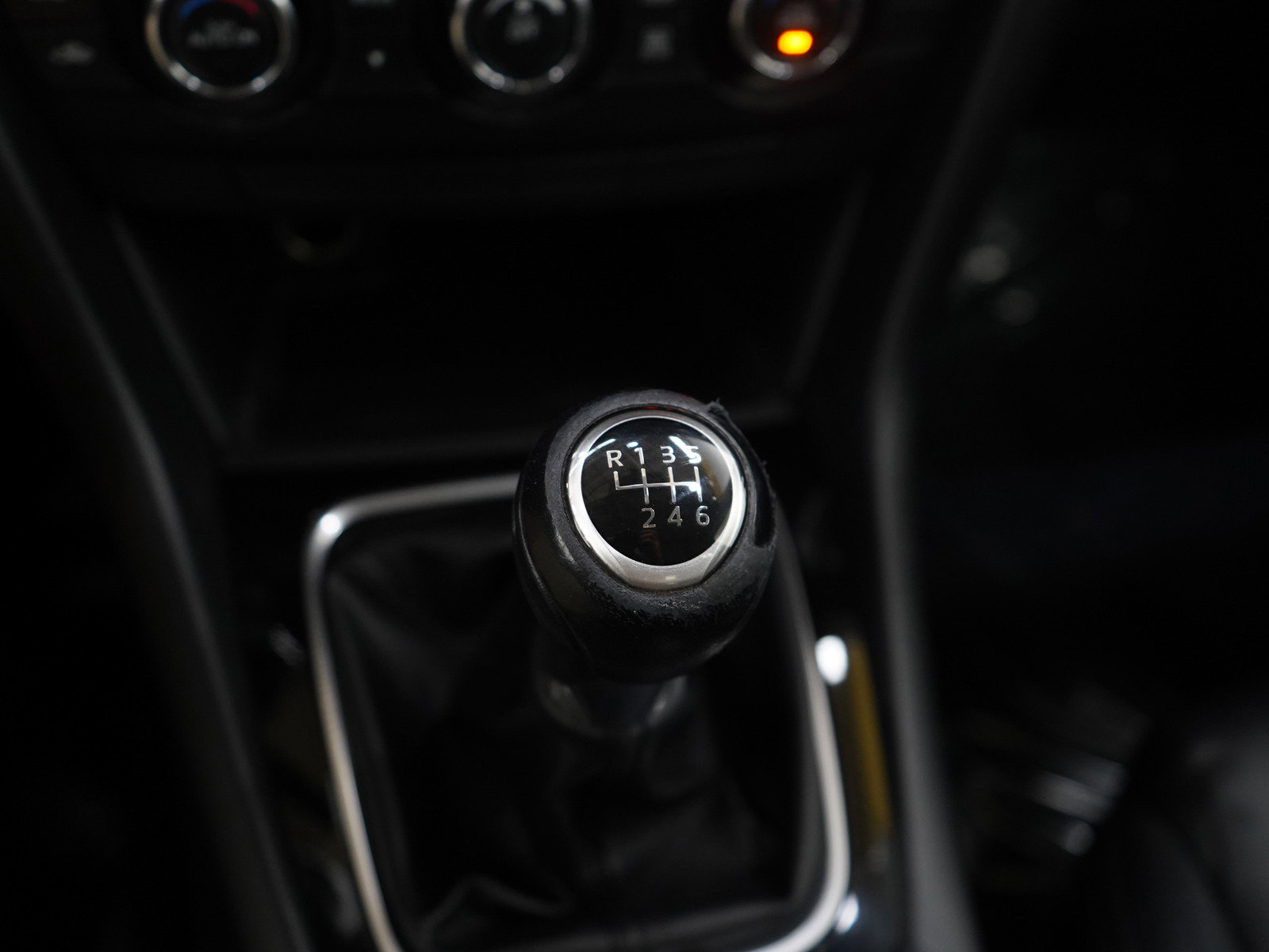 2014 Mazda Mazda6 Touring photo 21