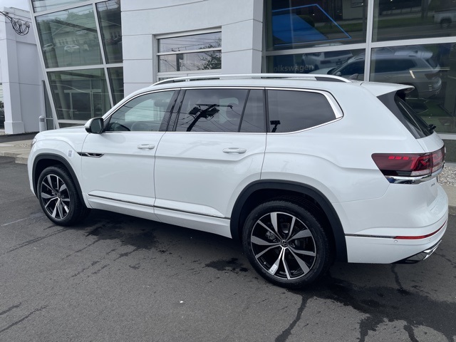 2025 Volkswagen Atlas SEL Premium R-Line photo 11