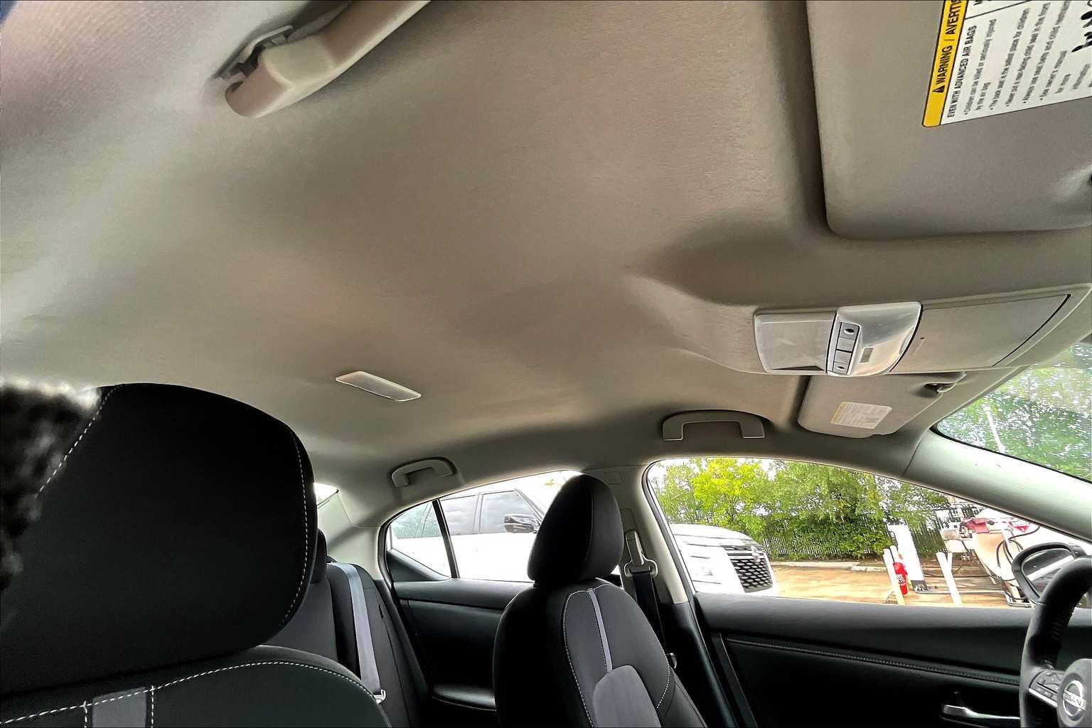 2022 Nissan Sentra SV photo 13