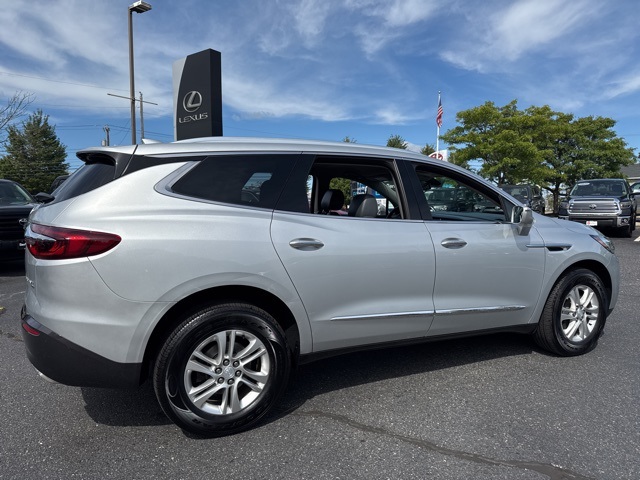 2019 Buick Enclave Essence photo 2