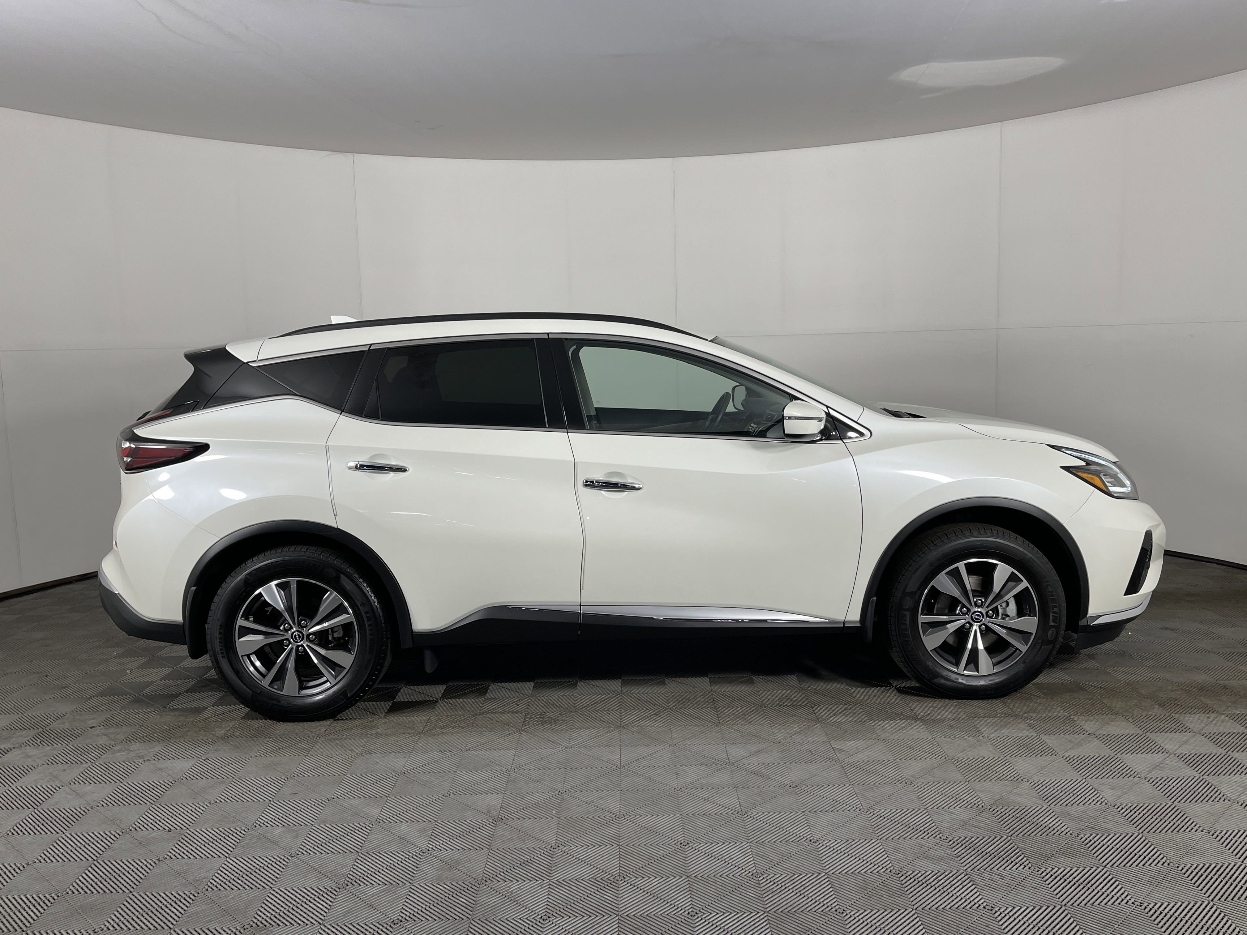 2024 Nissan Murano SV photo 14