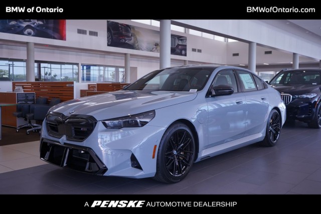 2025|BMW|M5|Base|4D Sedan