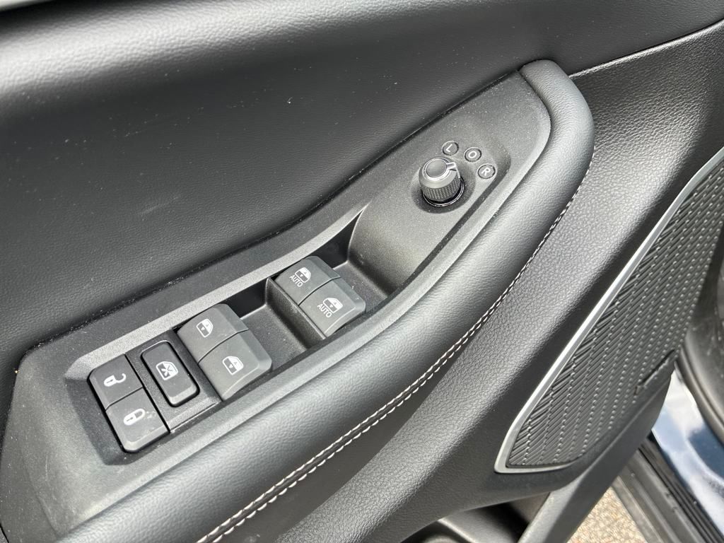 2024 Jeep Cherokee Limited 4xe photo 11