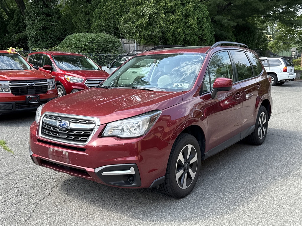 2018 Subaru Forester 2.5i Premium photo 3