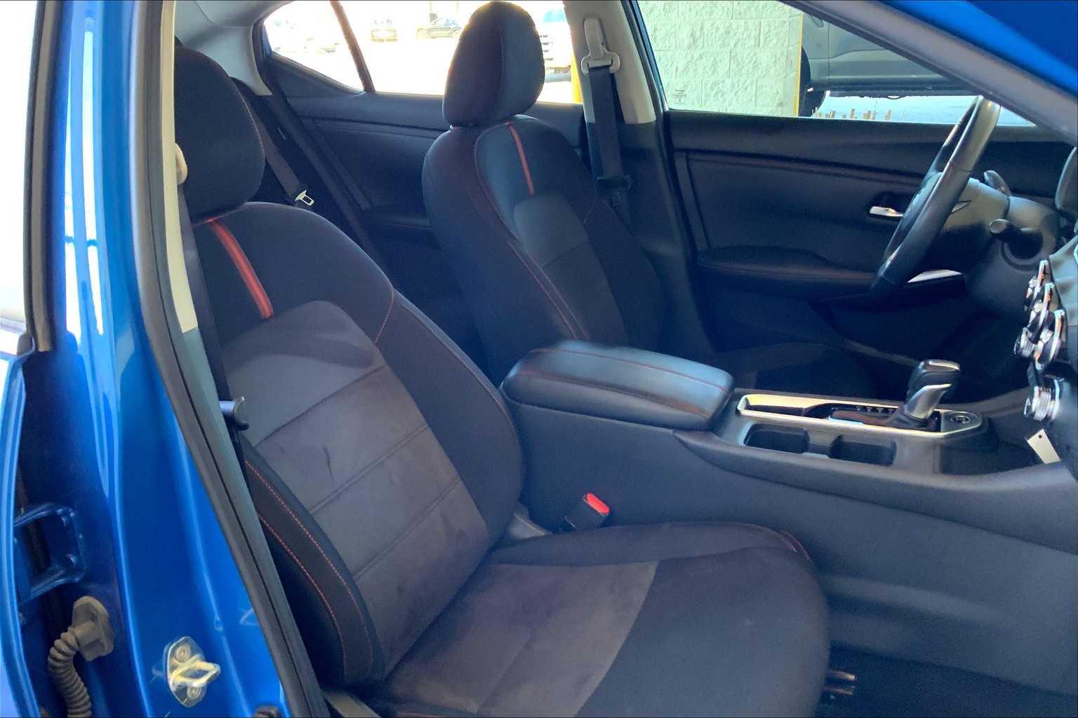 2024 Nissan Sentra SR photo 8