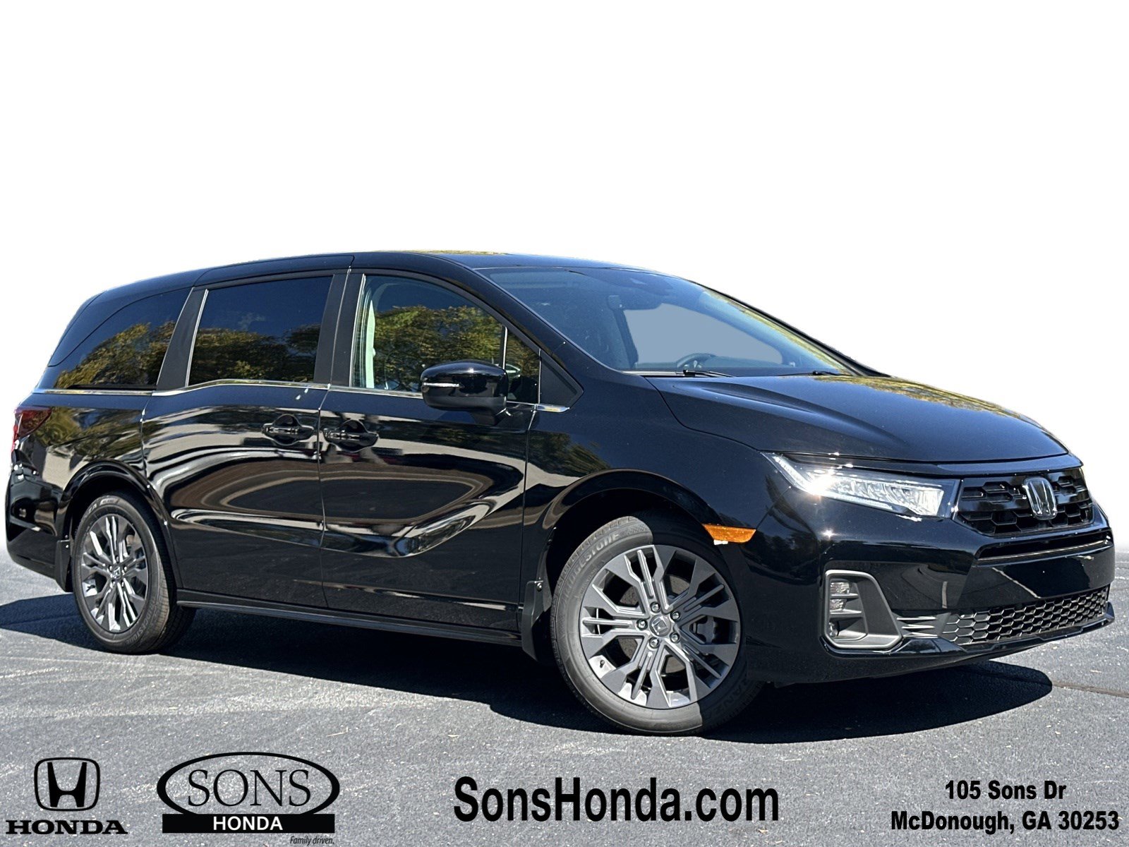 2026 Honda Odyssey Touring's photo