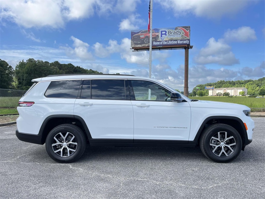2025 Jeep Grand Cherokee Limited photo 8