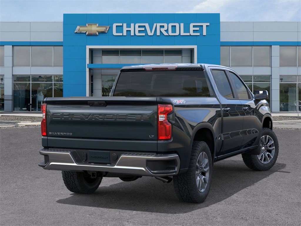 2026 Chevrolet Silverado photo 3