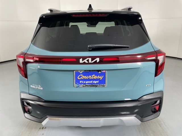 2026 Kia Seltos S photo 7