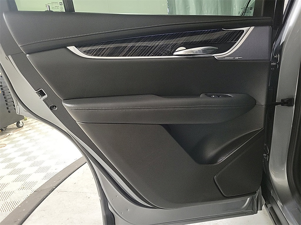 2025 CADILLAC XT6 - Image 23