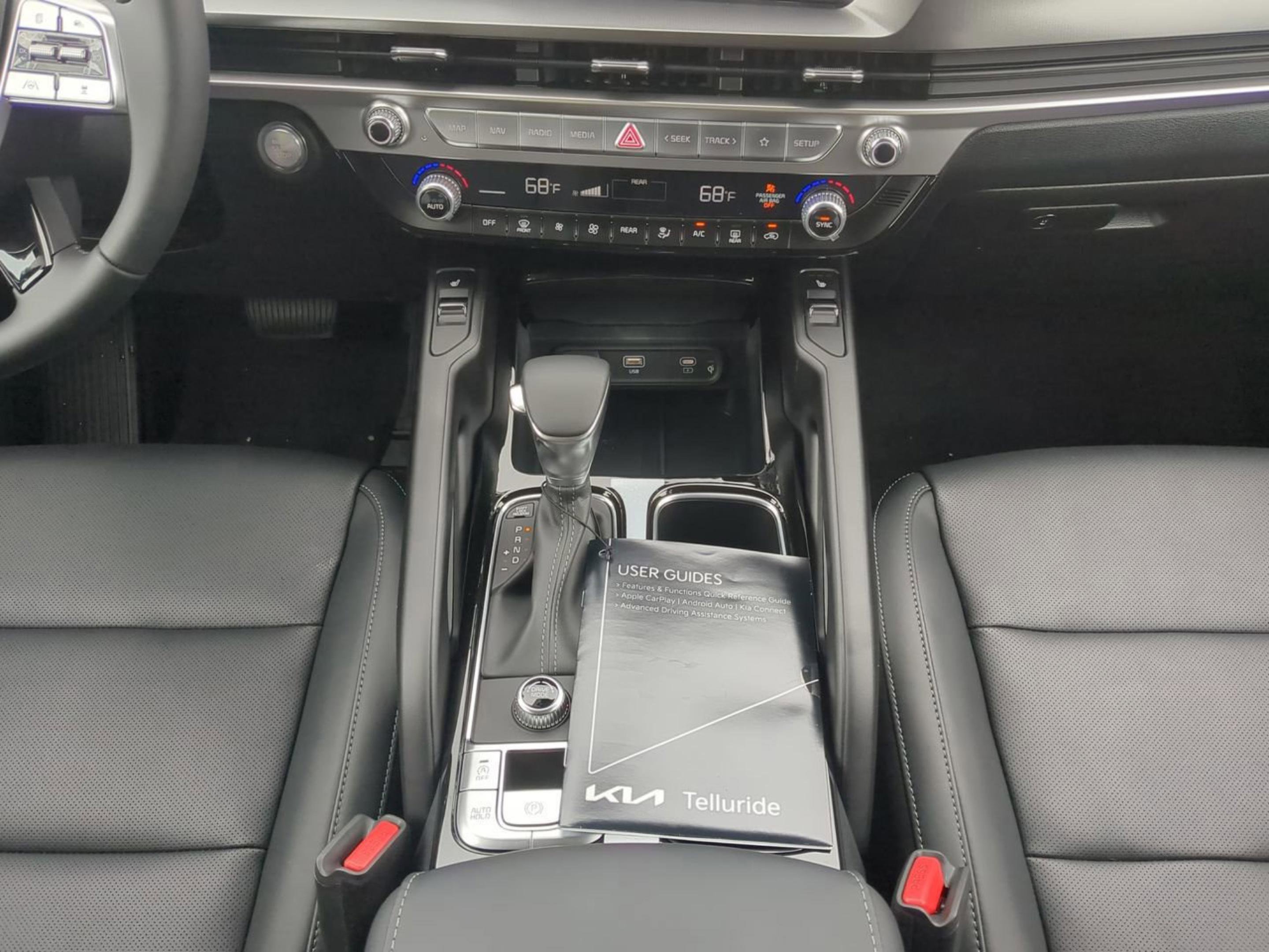 2025 Kia Telluride S photo 15