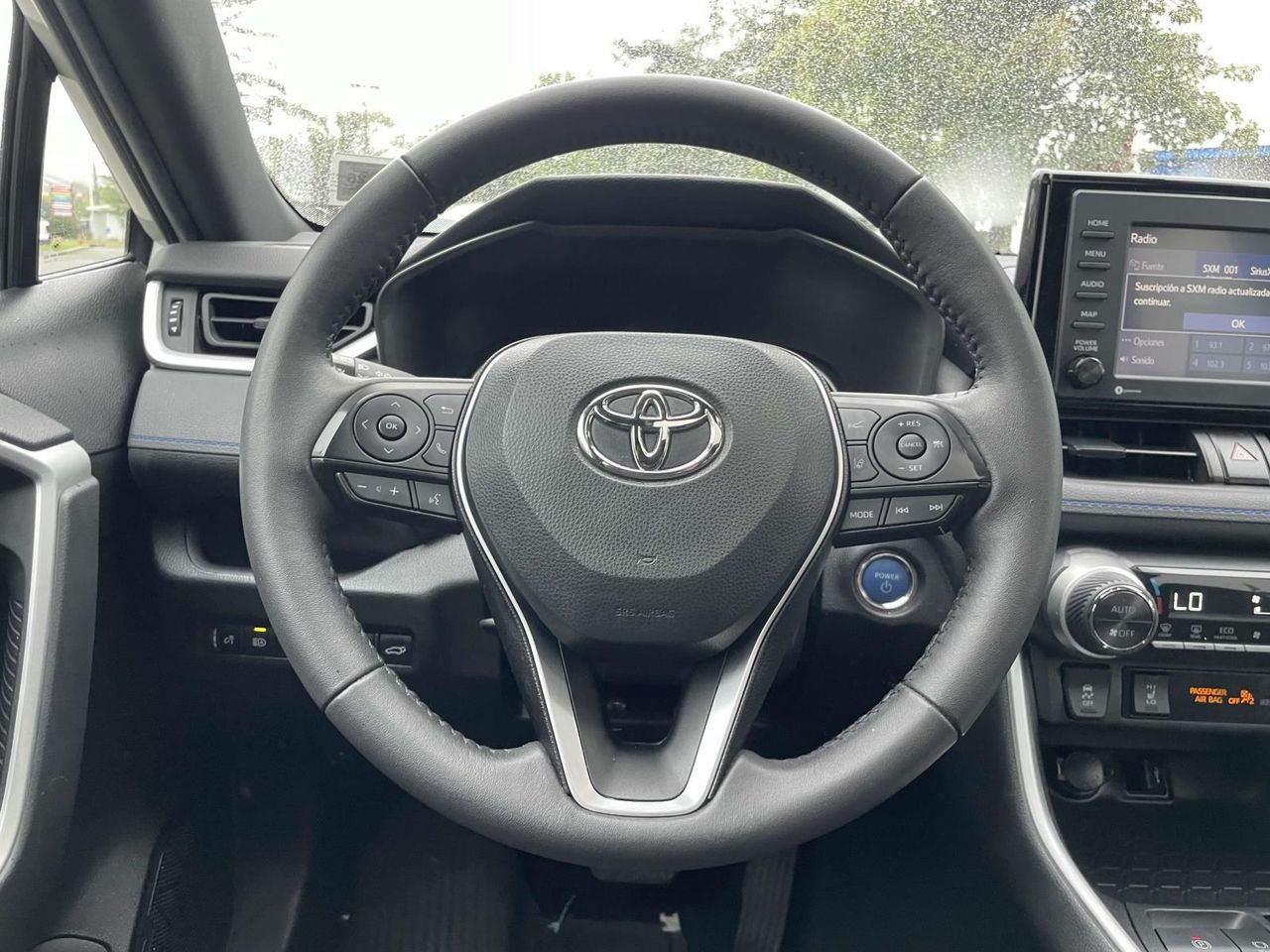 2022 Toyota RAV4 Hybrid SE photo 13